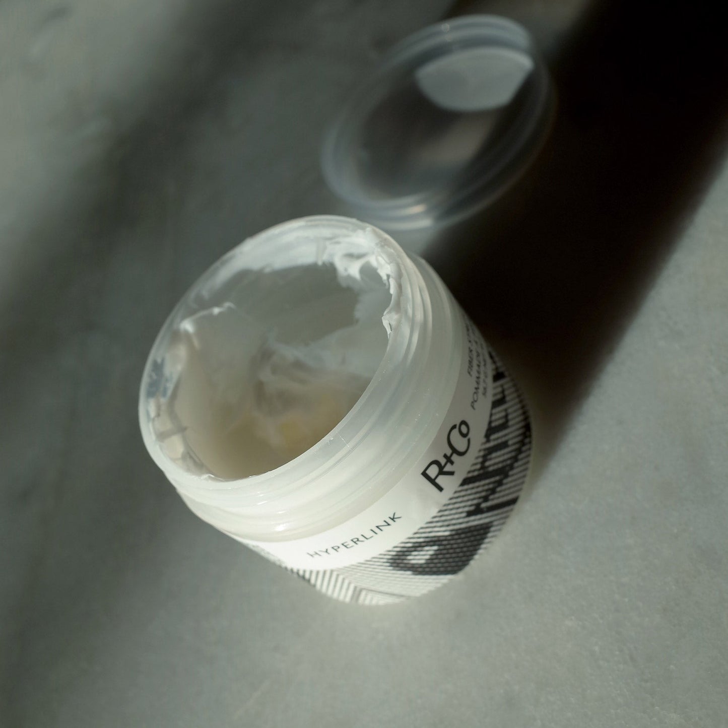 R+Co Hyperlink Elastic Fiber Pomade for Volume & Shine