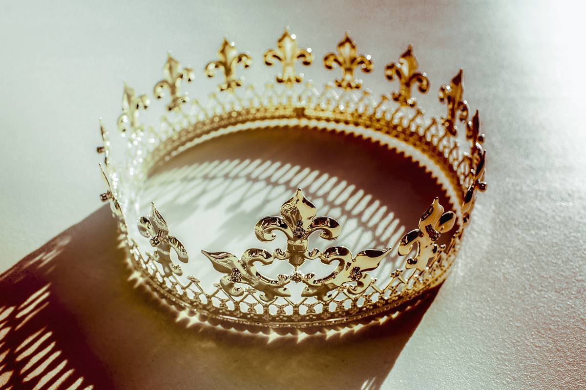 R+CO Crown Scalp Scrub - Detoxifies & Rebalances Scalp 162ml