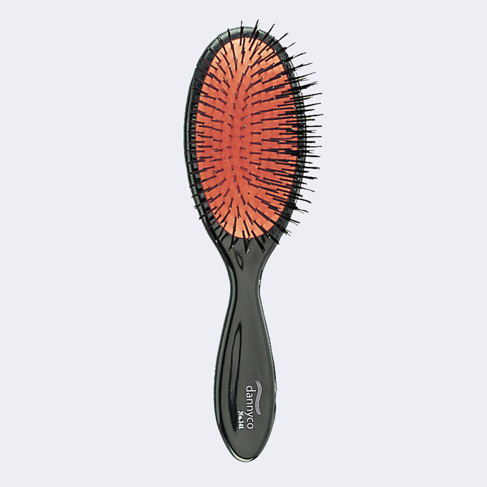 Dannyco Large Oval Paddle Brush – Staggered Nylon Bristles / Grande brosse plate ovale Dannyco – soies de nylon décalées