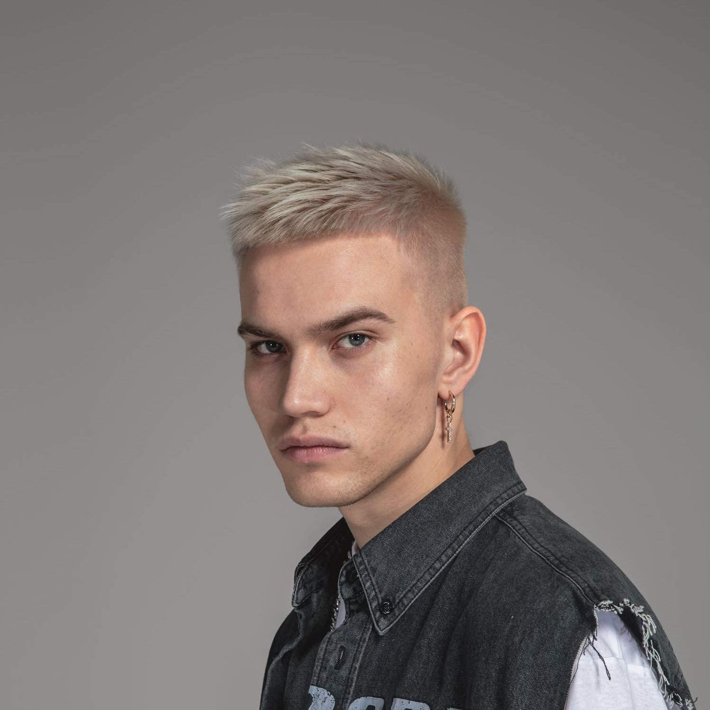 STMNT Wax Powder 15g — styled look, official brand imagery