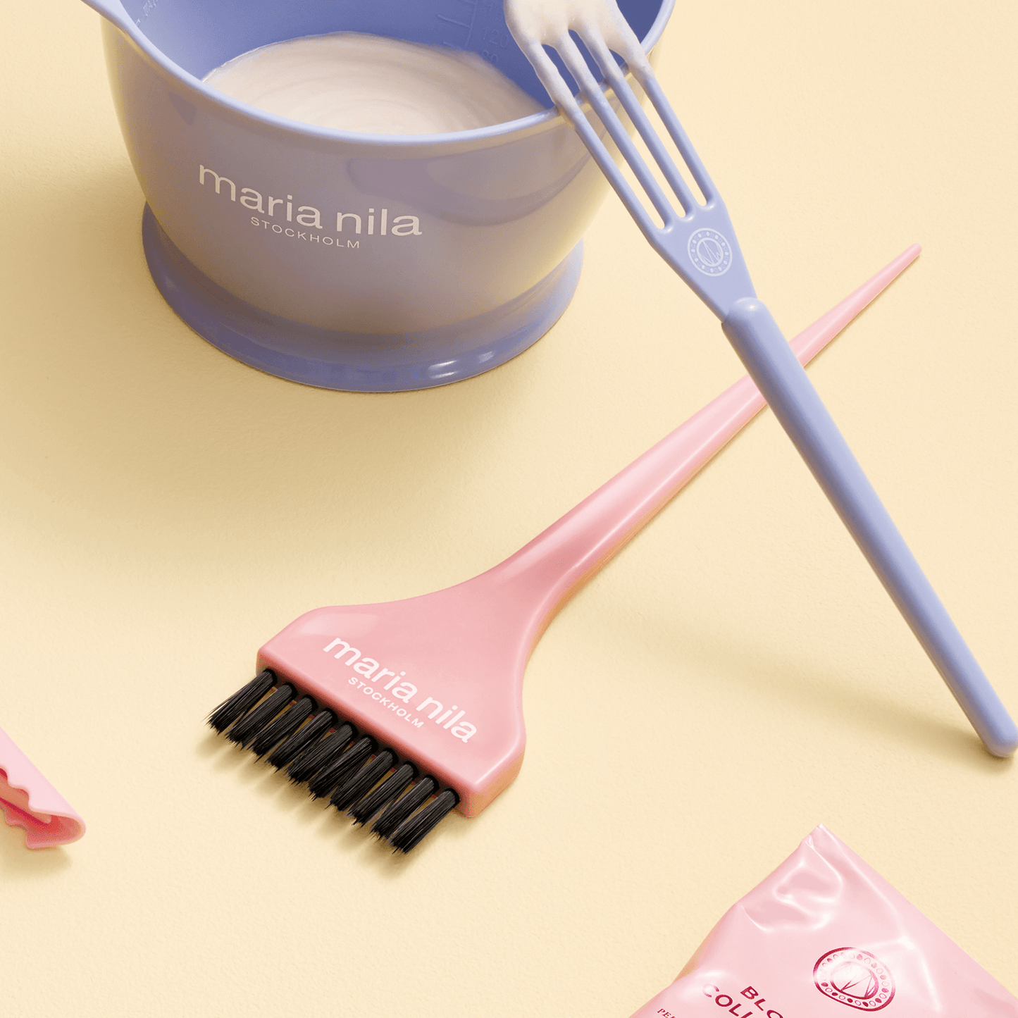 Maria Nila Medium Short Brush for Perfect Sculpting and Styling | Maria Nila | ProHair.ca