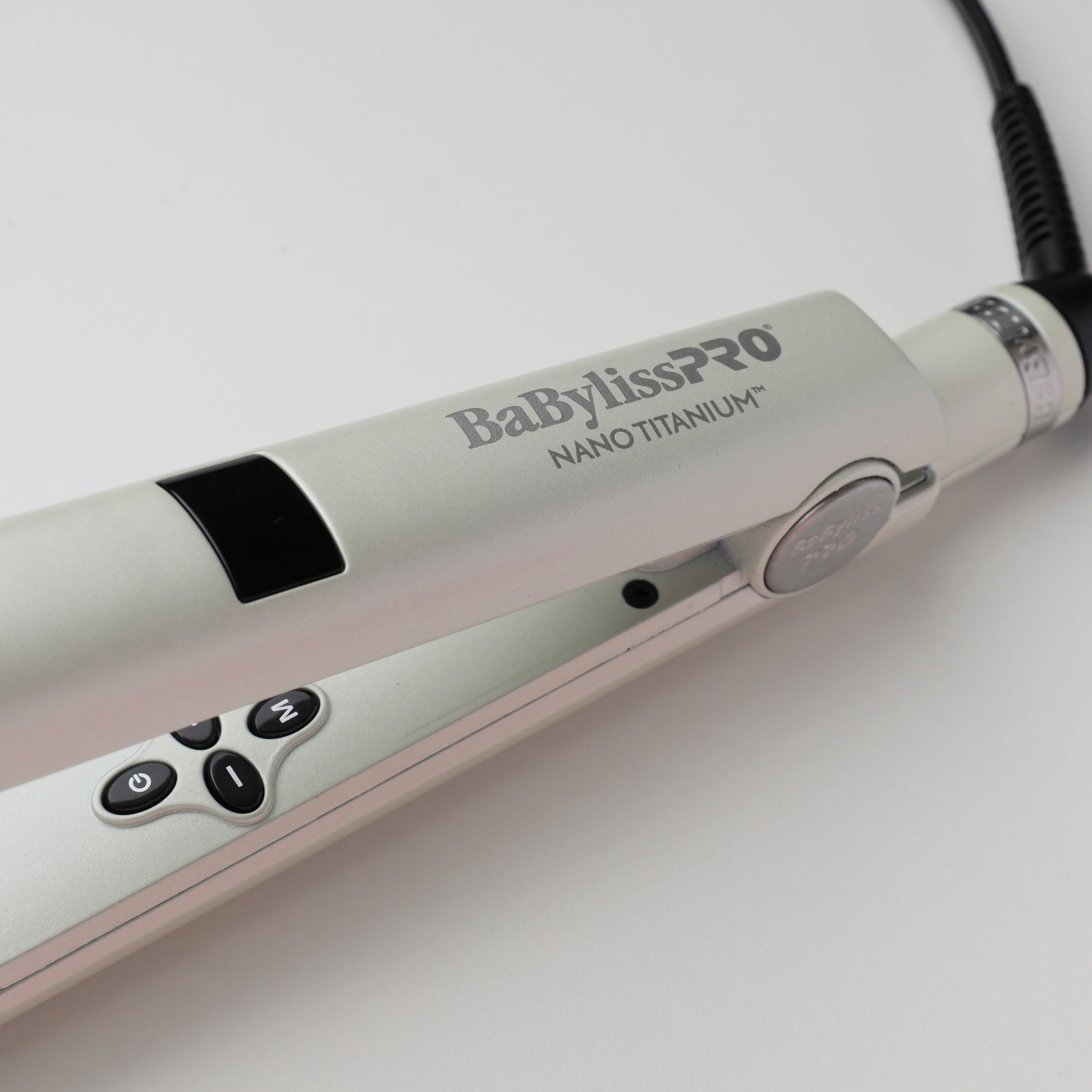 BaBylissPRO Nano Titanium I-Style Flat Iron – Digital with Temperature Memory