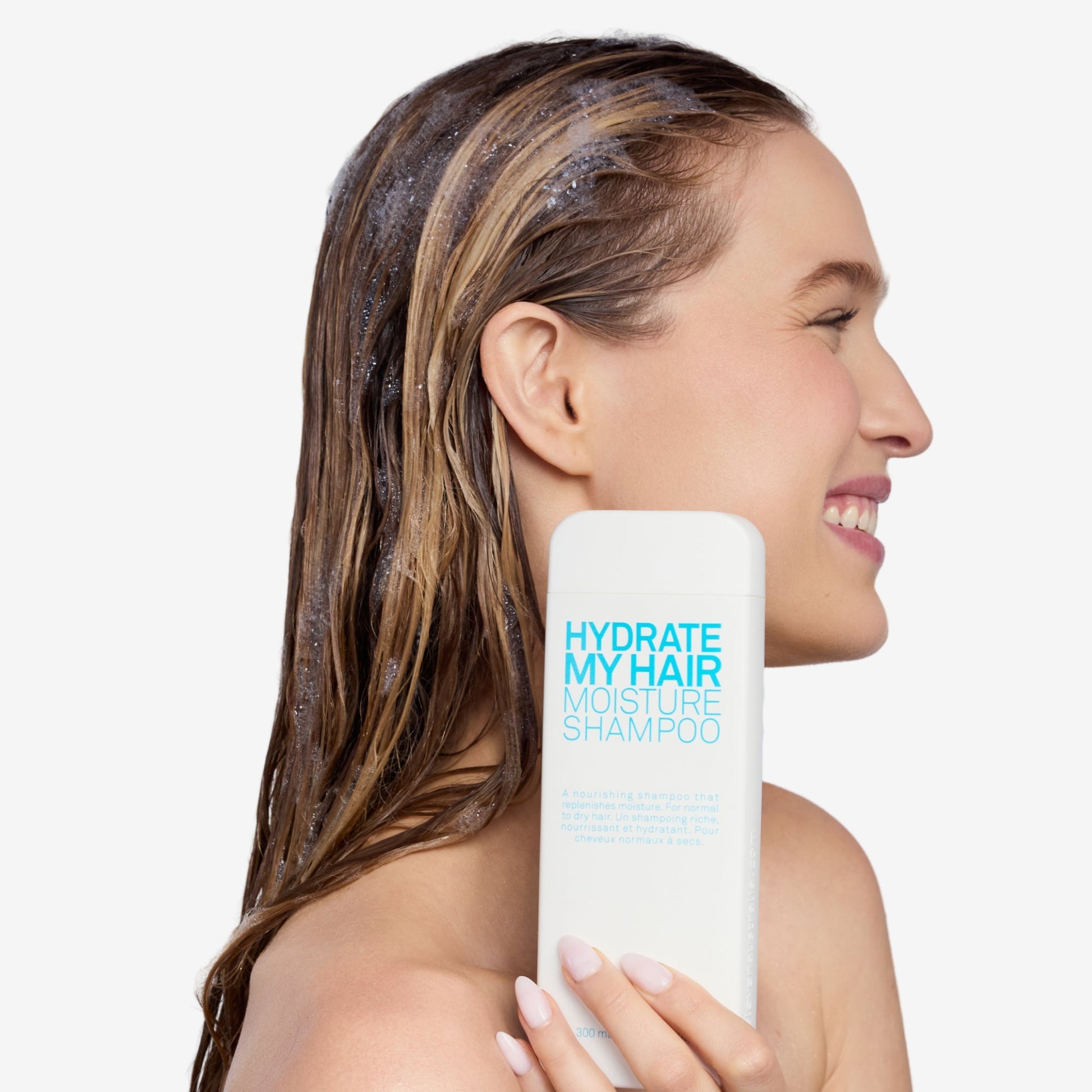 Eleven Australia Hydrate My Hair Moisture Shampoo – official product image 5