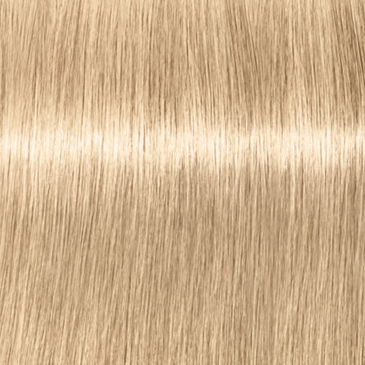 Schwarzkopf IGORA Royal Highlifts — shade 10-0 Ultra Blonde Natural on a hair strand