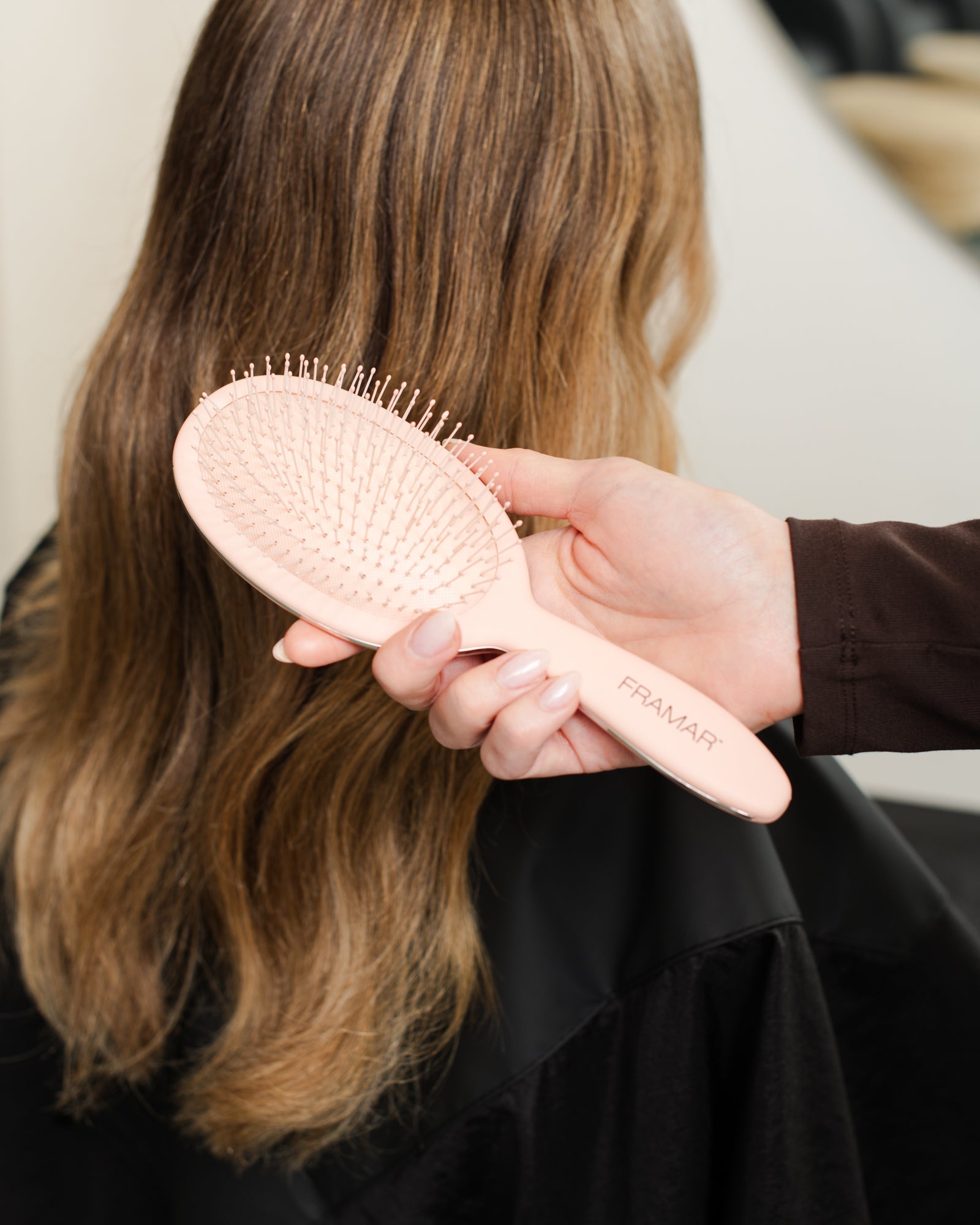 Framar Champagne Mami Detangle Brush
