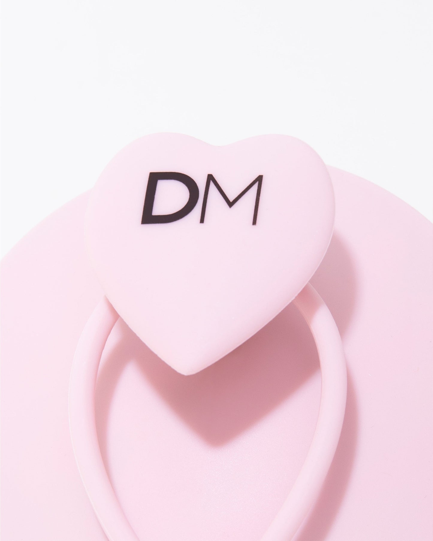 Design.Me Gentle Scalp Brush – Soft Flexible Bristles for Cleansing & Massage